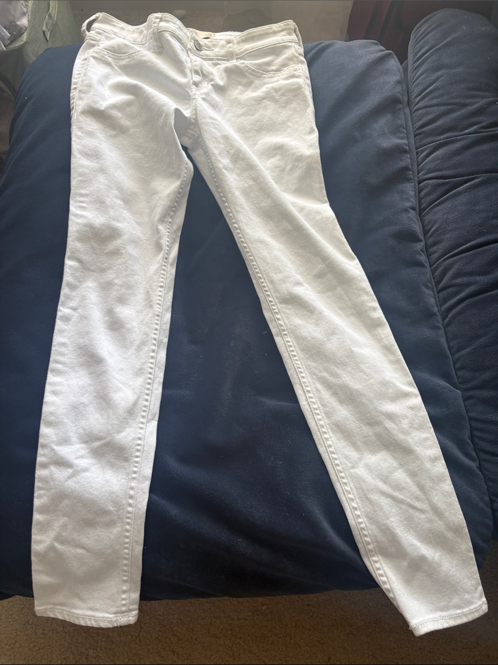 Hollister White Super Skinny Jeans - Classic Slim Fit Size 3S